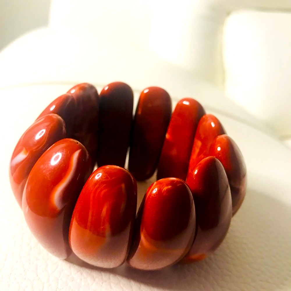 Chunky shell bracelet